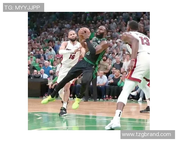 凯尔特人对决热火精彩赛事回顾与分析，谁将赢得胜利的荣耀